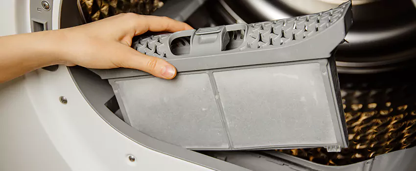 Signs Of A Clogged Dryer Lint Trap in Mission, Texas